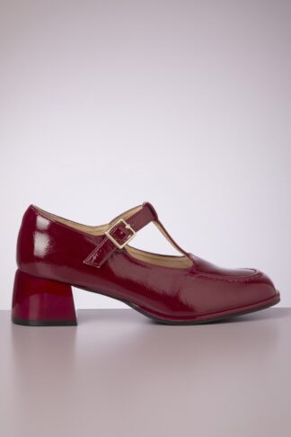 Unforgettable Elizabeth Pumps in Bordeauxrot.