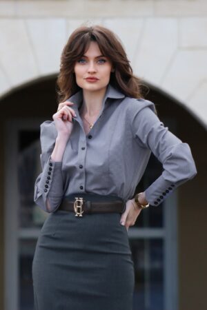 Faye Bluse in Blassblau
