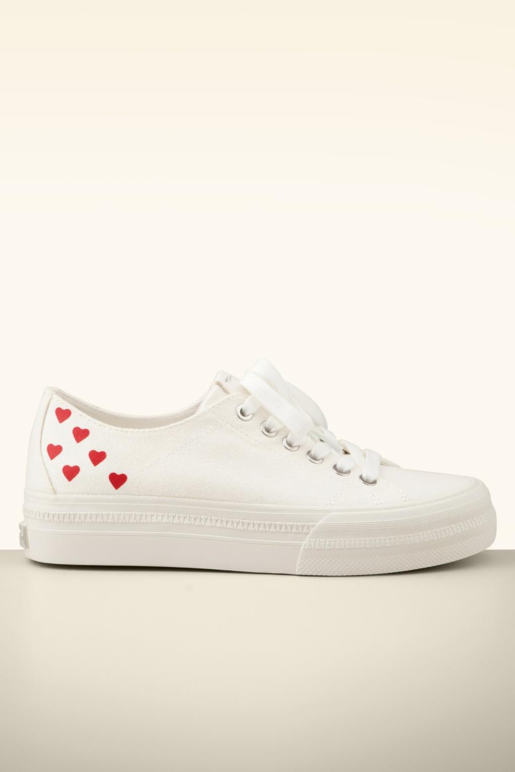 Amore Canvas Sneaker in Off White.