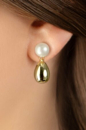 Classy Girl Perlen Ohrringe in Gold.
