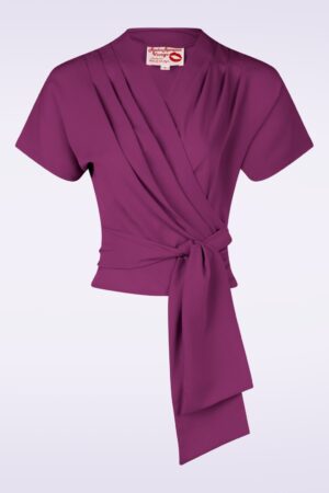 Darla Short Sleeve Wrap Bluse in Pflaume