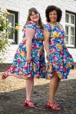 Reva Floral Swing Kleid in Multi