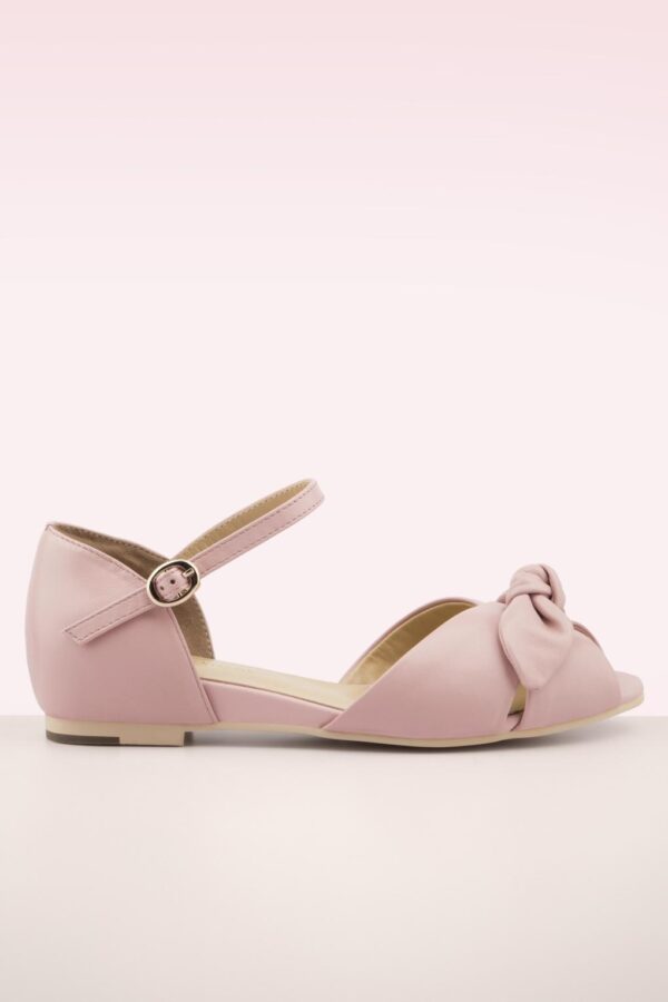 Taormina Peeptoe flache Schuhe in Pastellrosa.