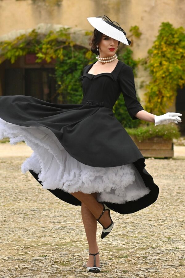 The Penelope Petticoat in strahlendem Weiß