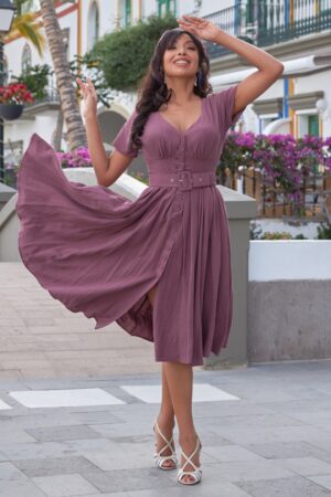 Astira Rosite Leinen Swing Kleid in Malve