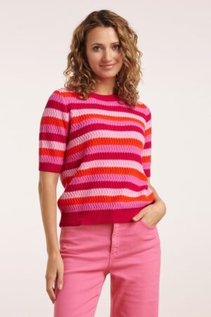 Iris Gestricktes Top in Rot und Multi