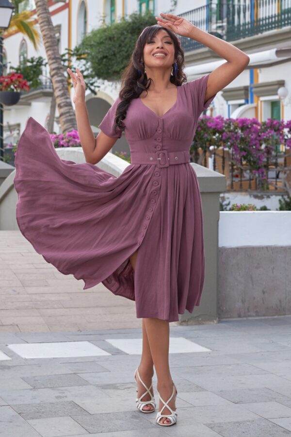 Astira Rosite Leinen Swing Kleid in Malve