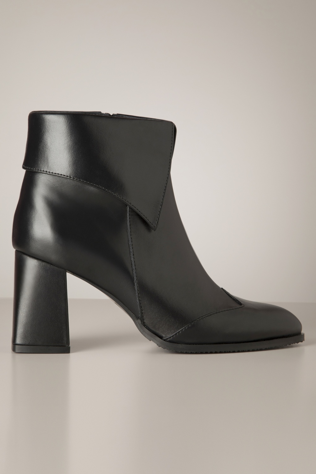 Amanda Leder Stiefeletten in Schwarz