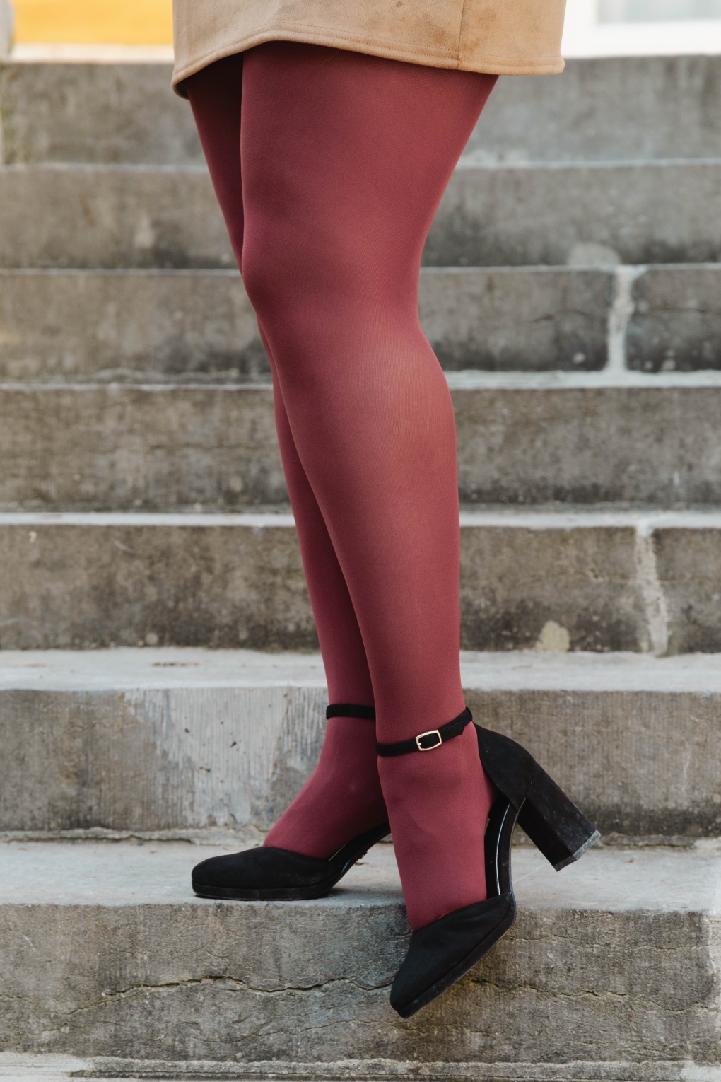 Farbige Strumpfhose in Mahagoni-Braun