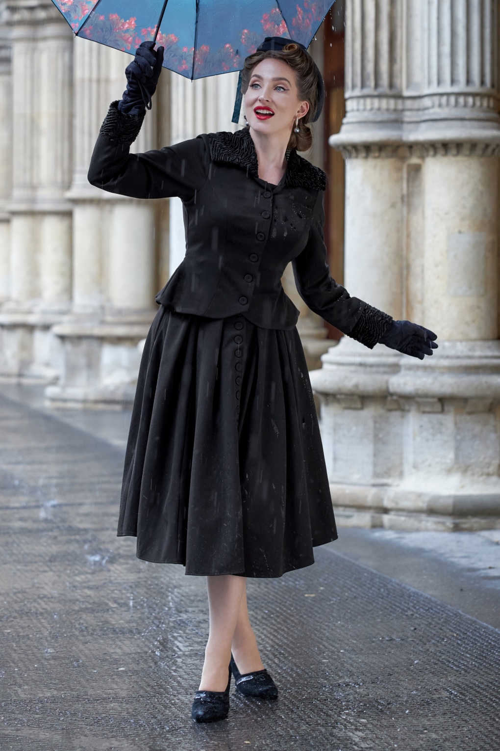 Krita Lou Swing Rock in Schwarz