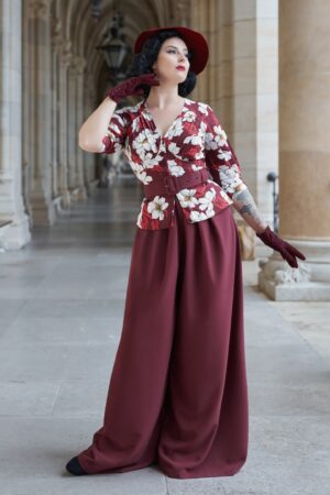 Ladivina Bo Floral Jumpsuit in Weinrot