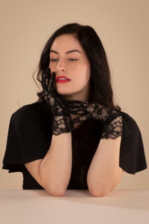 Blumen Spitzen Handgelenk Handschuhe in Schwarz