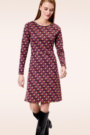 Carla Kleid in Ziegelrot und mehrfarbig