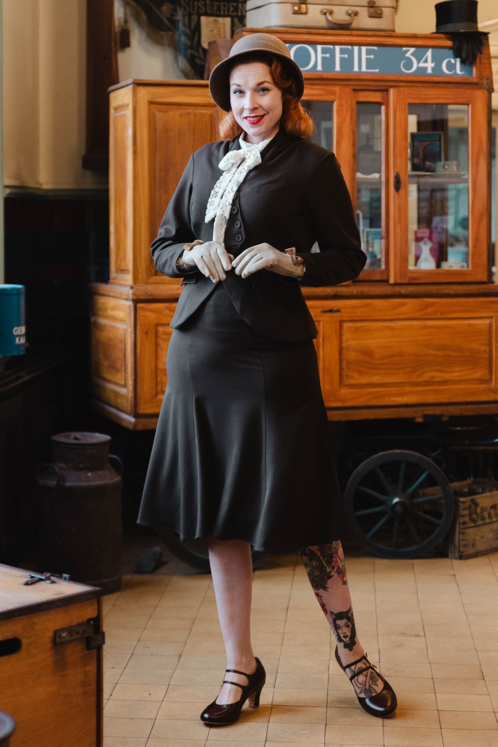 Enora Sadie Trompetenrock in Dunkelbraun