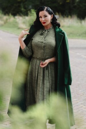 Niko Kleid in Rosmaringrün