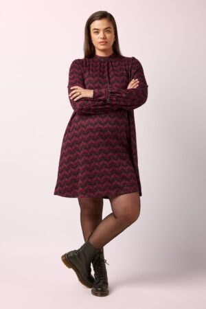 Sandy Estelle Zigzag Kleid in Bordeauxrot