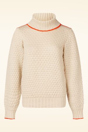 Scribble Line Pullover in Beige