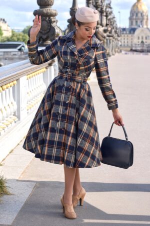 Eden Lee Kariertes Flanell-Mantelkleid in Marineblau und Orange