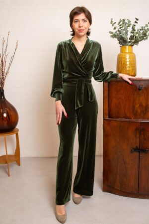 Emmylou Samt Jumpsuit in Oliv