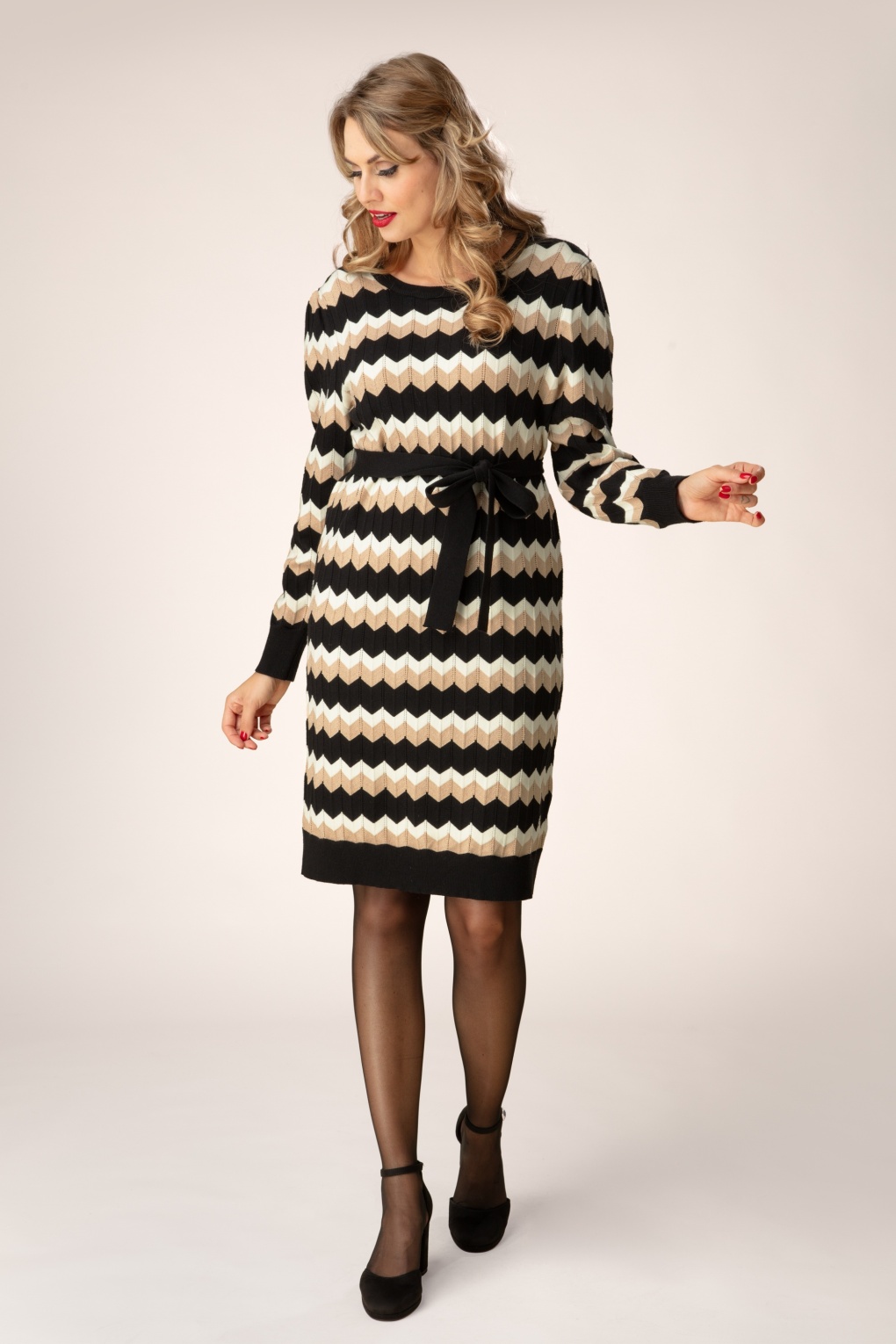 Joanne Strickkleid in Schwarz und Sand