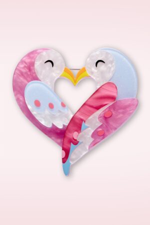 Nestled in Love Brosche