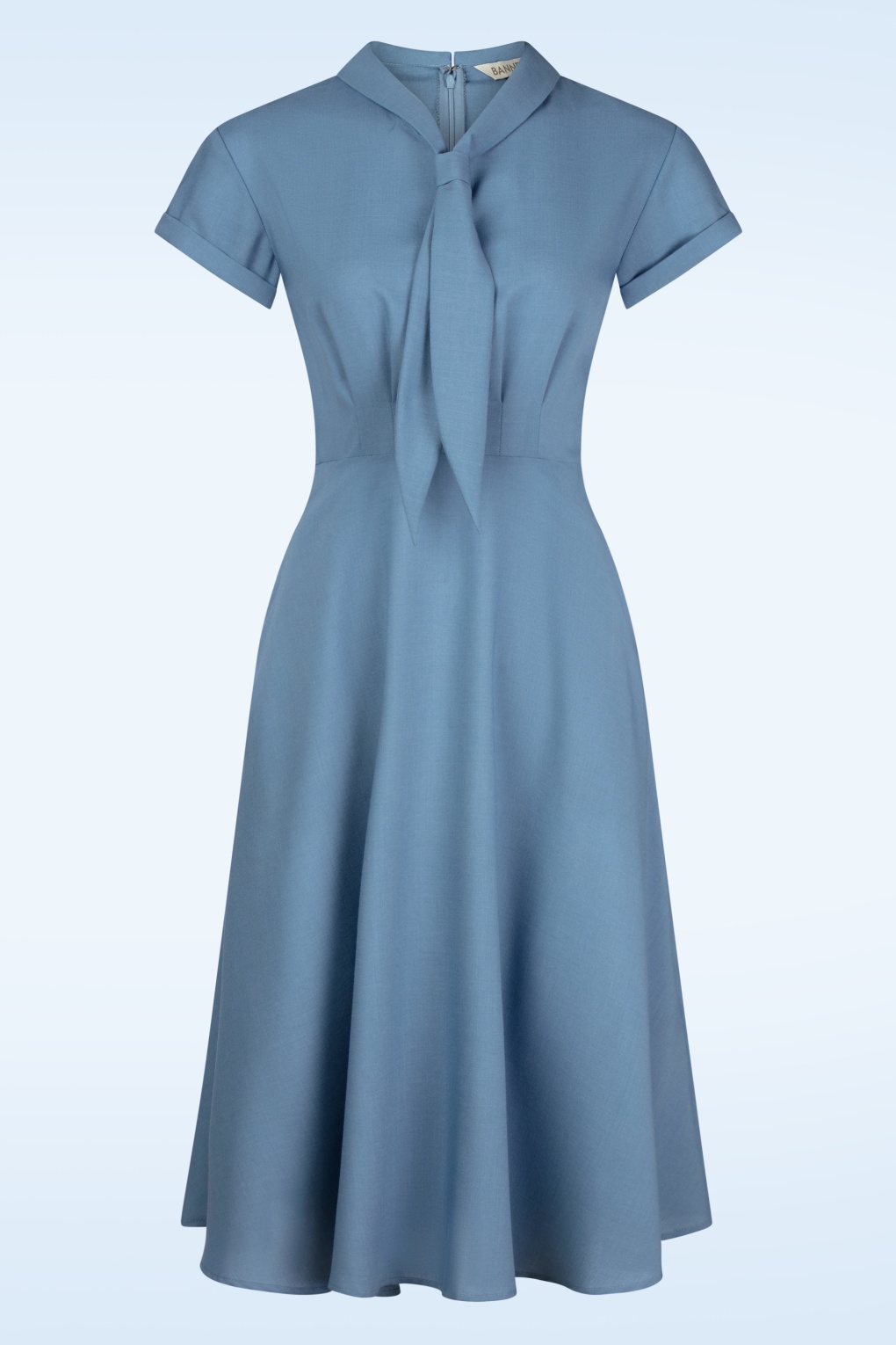 Shirley Sail Swing Kleid in Hellblau.