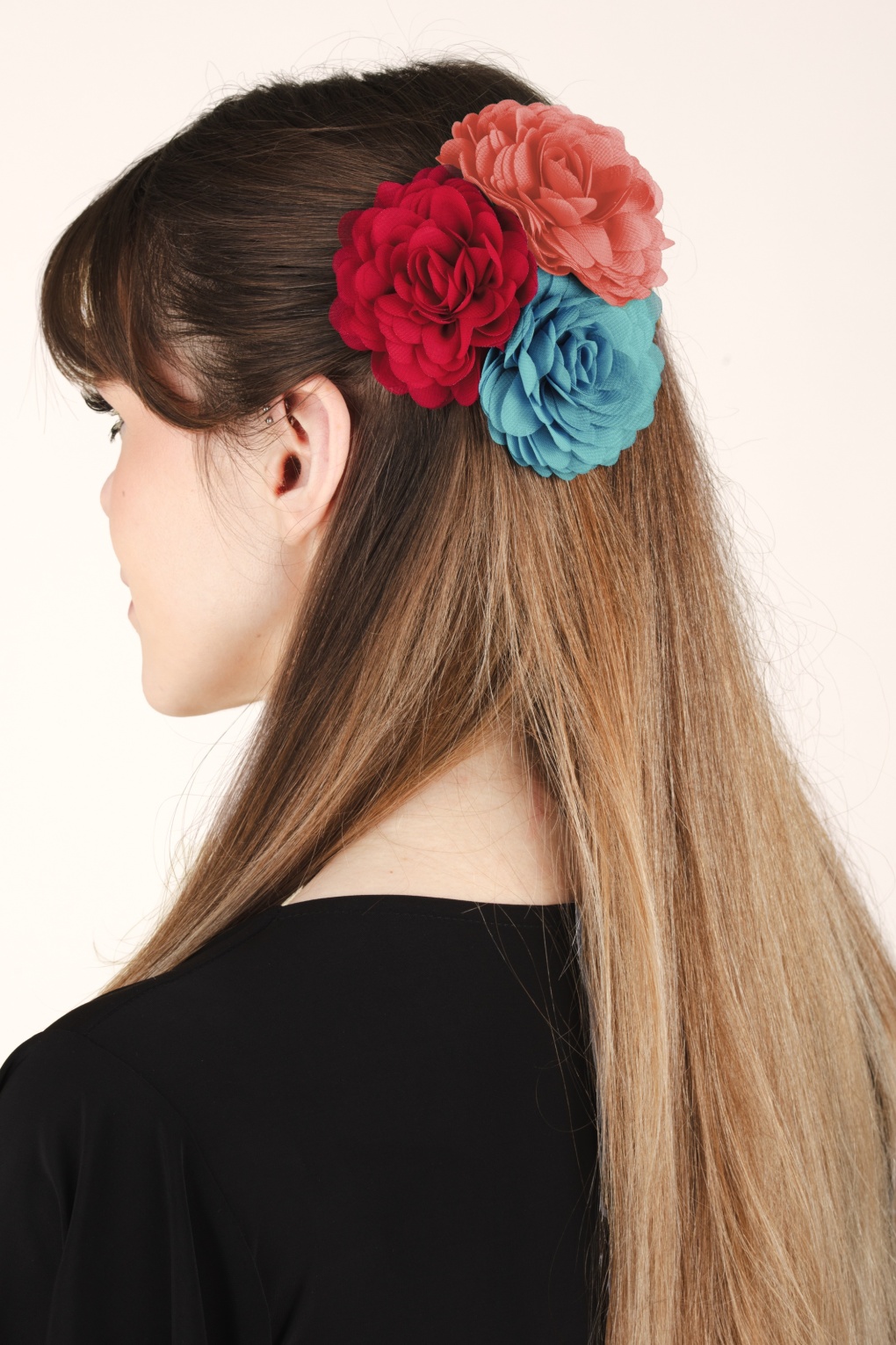 Ansteckblumen-Set in Flamingo-Rosa, Mohnblumenrot und Türkisblau