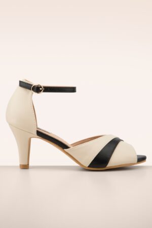 April Dazzle Peeptoe Pumps in Schwarz und Creme