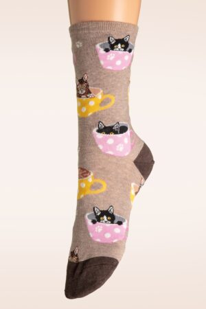 Cat-Feinated Socken in Braun