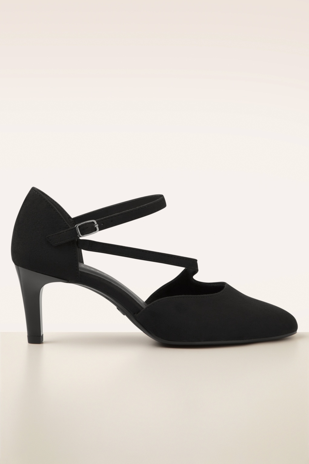 Estelle Pumps in Schwarz