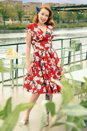 Exklusiv bei Topvintage ~ Miley Flower Swingkleid in Knallrot