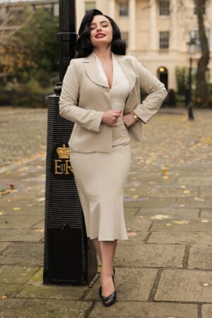 Exklusiv bei Topvintage ~ The Vedette Trompetenrock in Sand