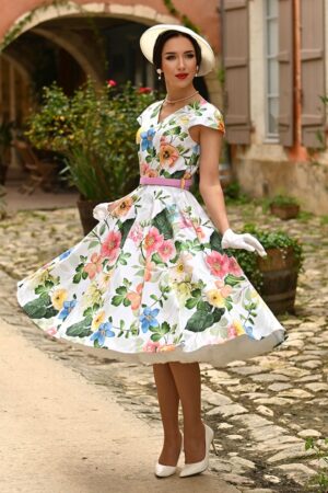 Lottie Blumen Swing Kleid in Weiß und Multi.
