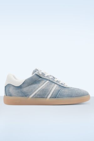 Skyline Canvas Sneakers in Light Denim Blue