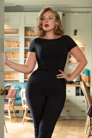 The Donna Top in Schwarz