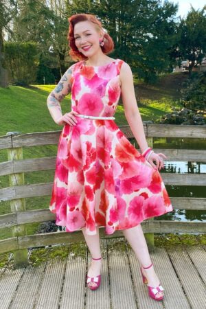 Topvintage Exklusiv ~ Adriana Floral Swing Kleid in Pink