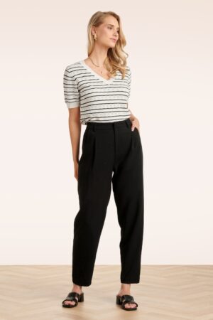 Babette Gestreiftes Strickoberteil in Weiß und Schwarz