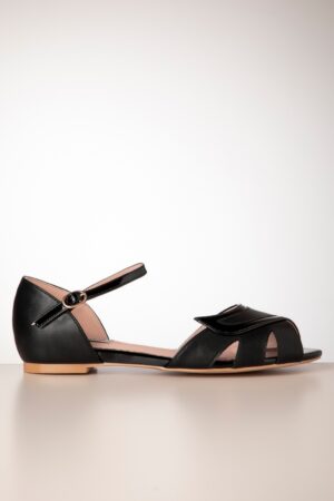 Glamorous Gliders Flache Sandalen in Schwarz