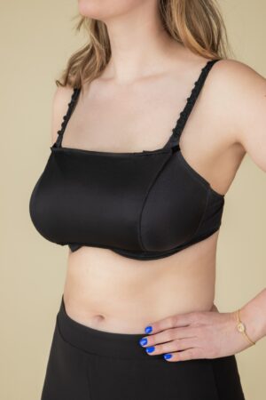 Exklusiv bei Topvintage ~ Gwen Clip-on-Camisole Top in Schwarz