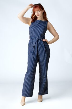 Exklusiv bei Topvintage ~ Lara Gestreifter Jumpsuit in Dunkelblau und Weiß