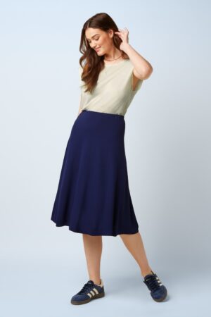 Juno Milano Crepe Midi Rock in Leuchtenden Blau