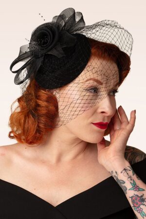 Royal Bloom Fascinator in Schwarz